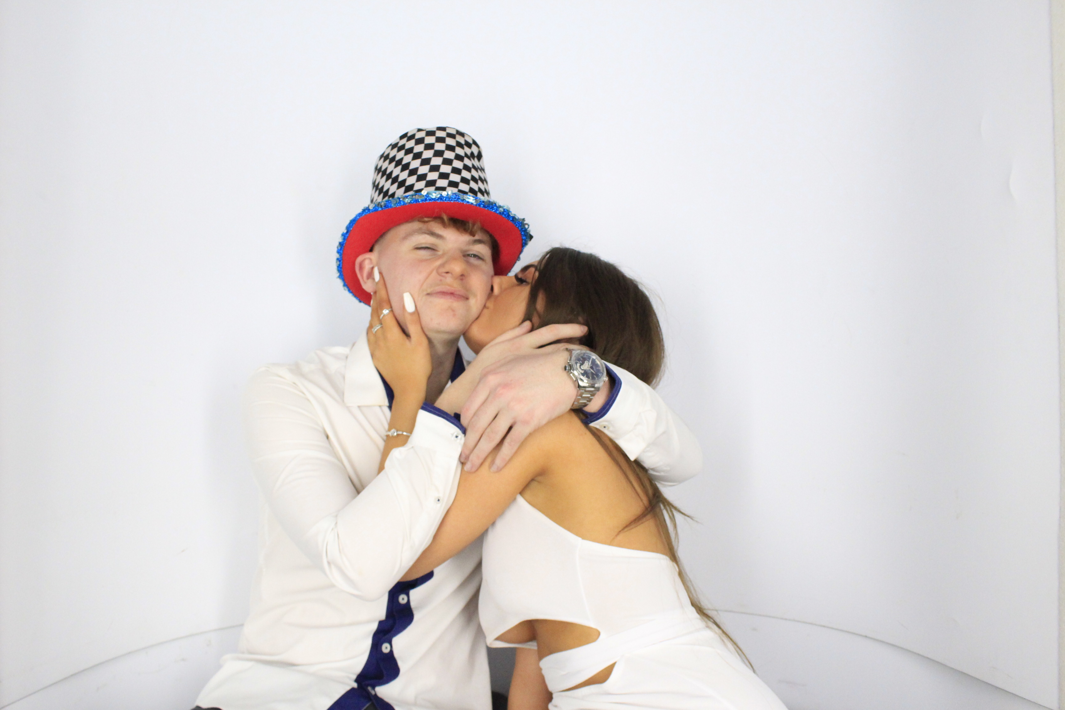 Issy & Alice's 18th Birthday Party | View more photos from the event at gallery.myphotoboothexperience.co.uk/u/MyPhotoBoothExperienceLtd/Issy-Alices-18th-Birthday-Party